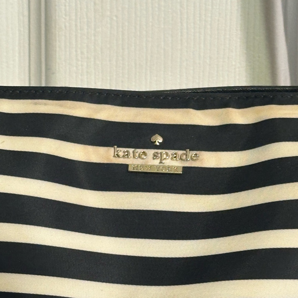 Kate Spade Black and White Tote Diaper Bag - Picture 2 of 13